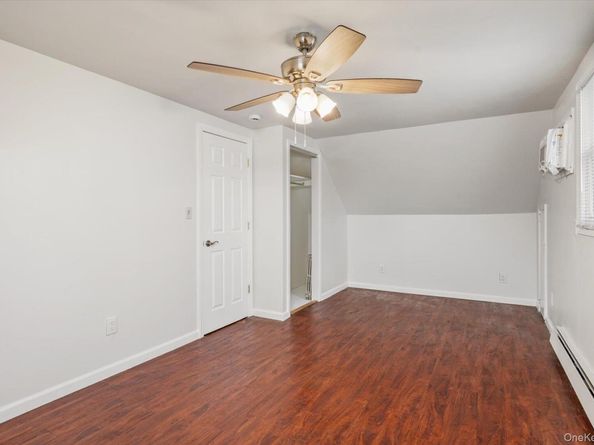 20 Kenneth Avenue, Bellmore NY 11710