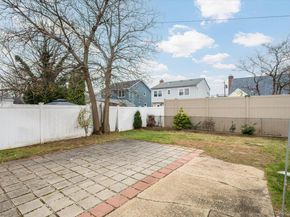 20 Kenneth Avenue, Bellmore NY 11710