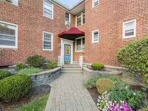 13 Bryant Cres 1D, White Plains NY 10605
