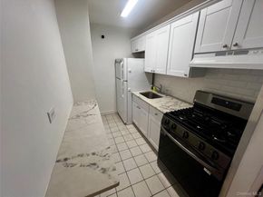 84-29 155th Avenue 2H, Howard Beach NY 11414
