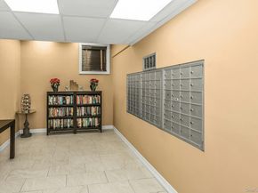 75 Noble 121, Lynbrook NY 11563