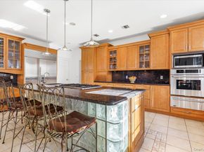 3 Vandalay Court, Scarsdale NY 10583