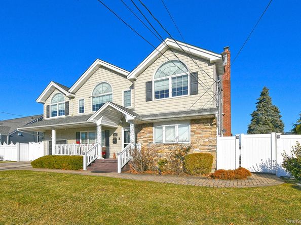 120 Brenner Avenue, Bethpage NY 11714