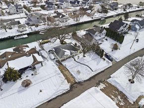 25 Dolphin Road, East Quogue NY 11942