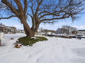 25 Dolphin Road, East Quogue NY 11942