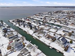 25 Dolphin Road, East Quogue NY 11942