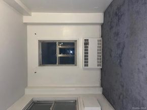 89-15 Parsons Blvd 6D, Jamaica NY 11432