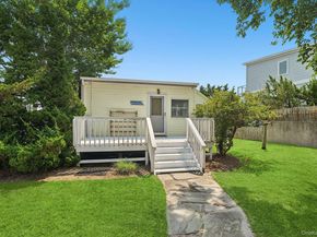 35 Gardners Lane, Hampton Bays NY 11946