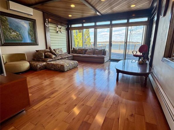 722 King Avenue, Bronx NY 10464