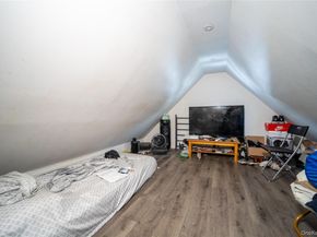 95-11 238th Street, Floral Park NY 11001