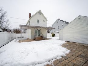 95-11 238th Street, Floral Park NY 11001