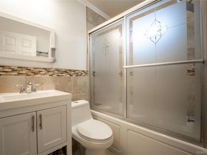 95-11 238th Street, Floral Park NY 11001