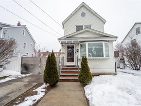 95-11 238th Street, Floral Park NY 11001