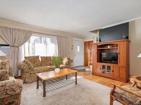 31 Walnut Avenue, South Farmingdale NY 11735