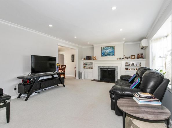 30 Highland Place, Great Neck NY 11020