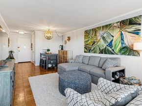 10230 66 Road 15G, Forest Hills NY 11375