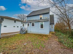 17 Hope Street, Hempstead NY 11550