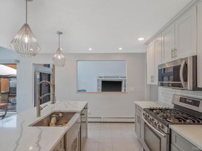 318 Sheep Pasture Road, East Setauket NY 11733