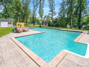 318 Sheep Pasture Road, East Setauket NY 11733