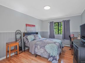 318 Sheep Pasture Road, East Setauket NY 11733