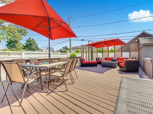 2480 Fir Court, East Meadow NY 11554