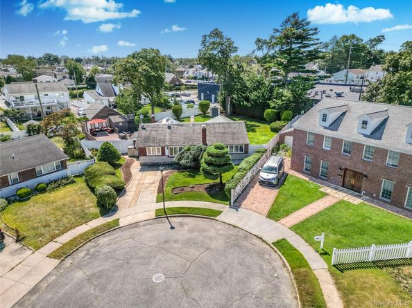 2480 Fir Court, East Meadow NY 11554