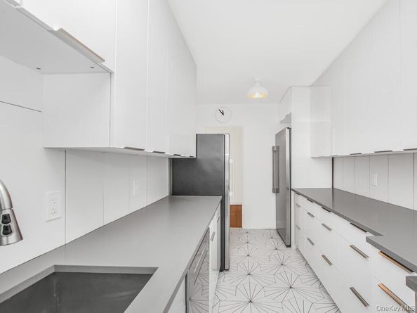 601 Kappock Street 3P, Bronx NY 10463
