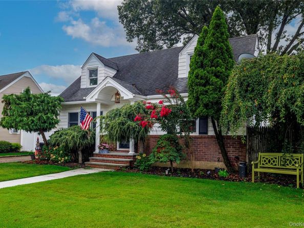 578 Irene Street, South Hempstead NY 11550