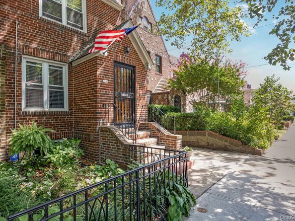 63-47 Dry Harbor Road, Middle Village NY 11379