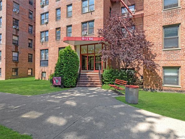 150-11 72nd Road 6E, Flushing NY 11367