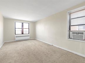 150-11 72nd Road 6E, Flushing NY 11367