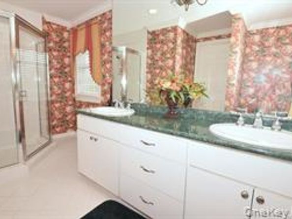 262 Altessa Boulevard 262, Melville NY 11747