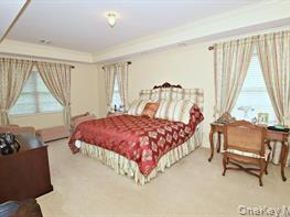 262 Altessa Boulevard 262, Melville NY 11747