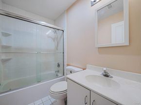 8 Crescent Circle, Holbrook NY 11741