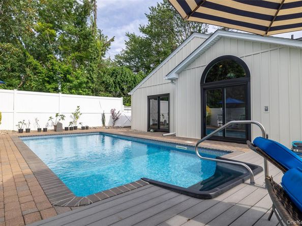 661 Bay 6th Street, West Islip NY 11795
