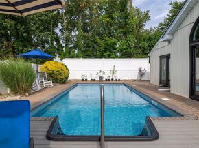 661 Bay 6th Street, West Islip NY 11795