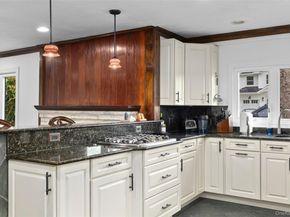 661 Bay 6th Street, West Islip NY 11795