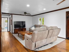 661 Bay 6th Street, West Islip NY 11795
