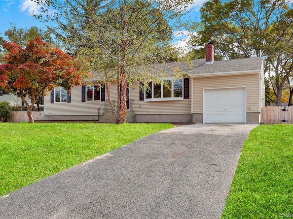 116 E Woodside Avenue, Patchogue NY 11772