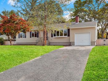 116 E Woodside Avenue