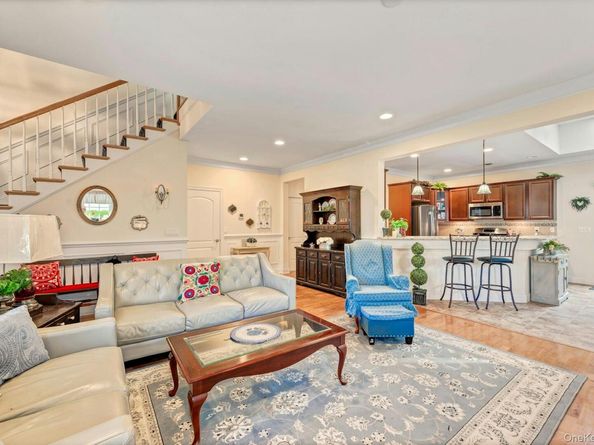 159 Stoneleigh Drive, Riverhead NY 11901