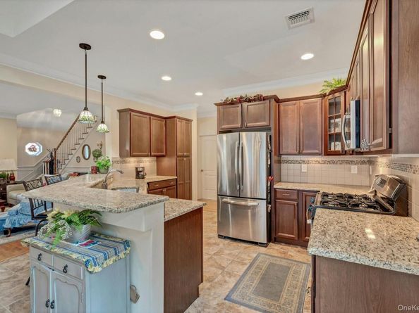 159 Stoneleigh Drive, Riverhead NY 11901