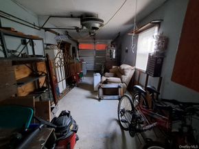 78 E Seacrest Avenue, Lindenhurst NY 11757