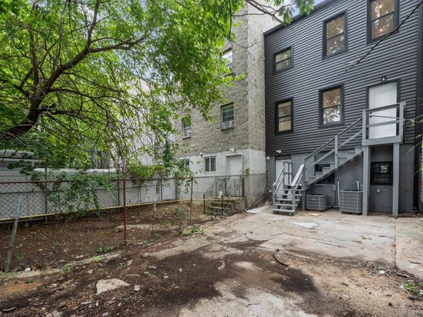 390 Essex Street, Brooklyn NY 11208