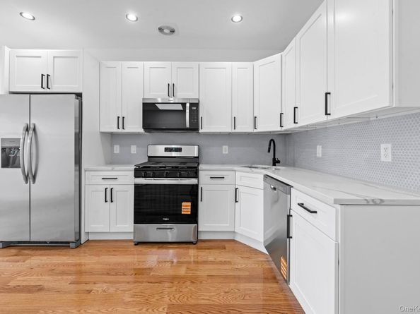 390 Essex Street, Brooklyn NY 11208