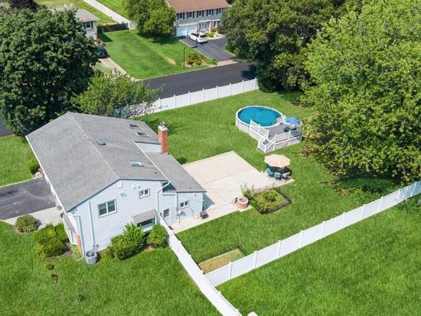 1 Wendy Lane, East Northport NY 11731