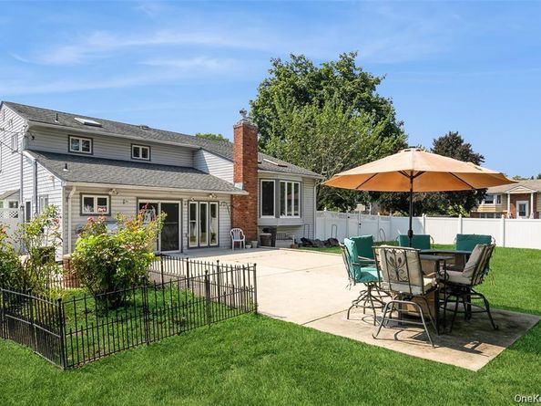 1 Wendy Lane, East Northport NY 11731