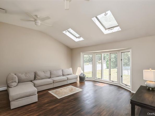 1 Wendy Lane, East Northport NY 11731