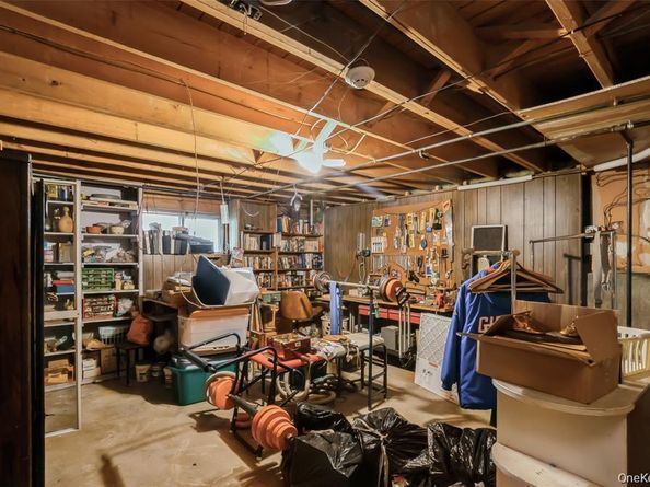 1 Wendy Lane, East Northport NY 11731