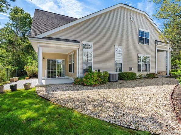 43 Applause Drive, Eastport NY 11941